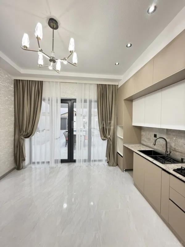Satılır 4 otaqlı həyət evi 160 m²