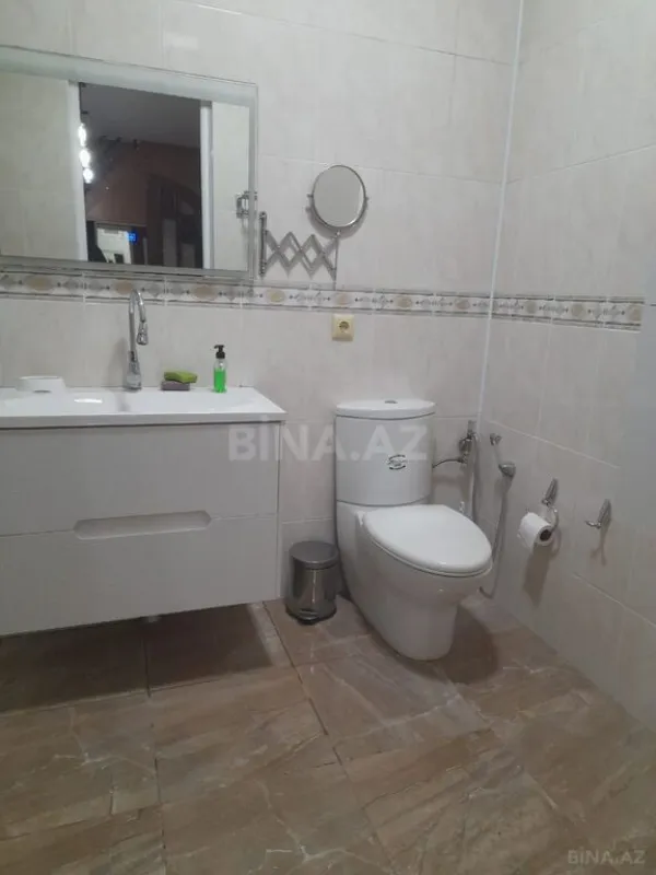 Kirayə verilir 6 otaqlı həyət evi 300 m²