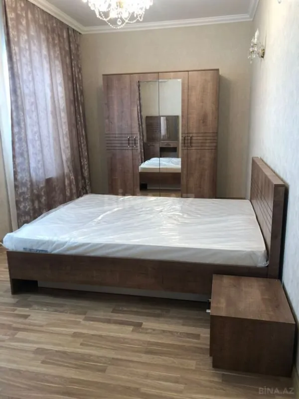 Kirayə verilir 6 otaqlı həyət evi 300 m²