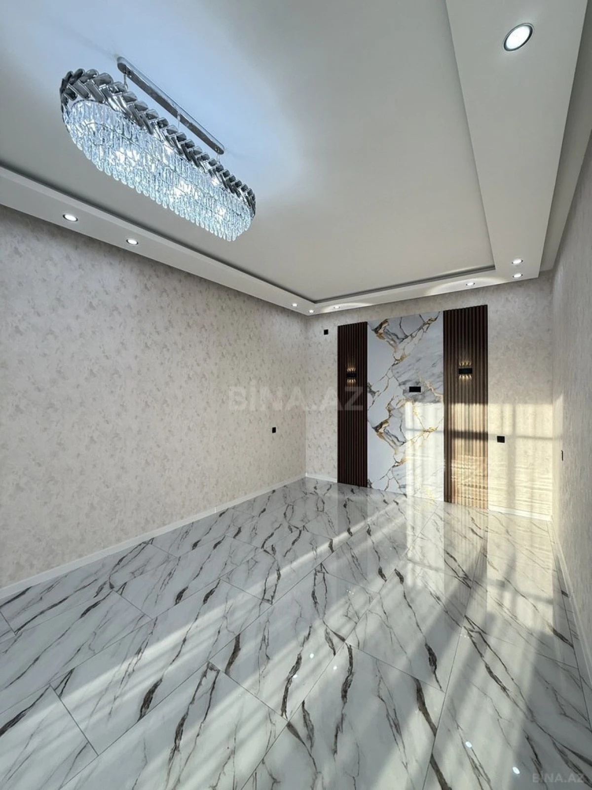 Satılır 5 otaqlı həyət evi 220 m²