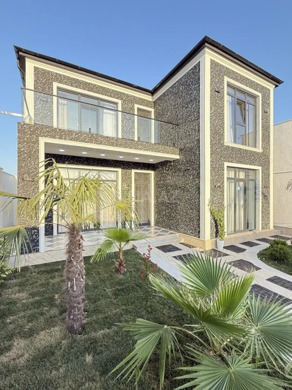 Satılır 5 otaqlı həyət evi 220 m²