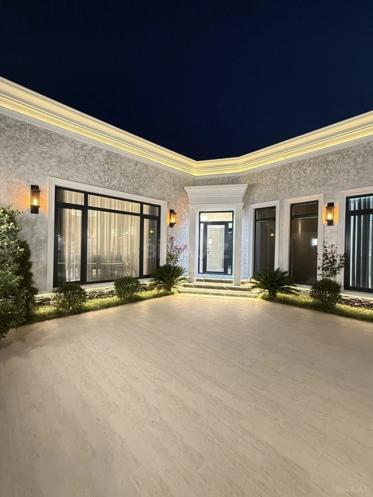 Satılır 4 otaqlı həyət evi 140 m²