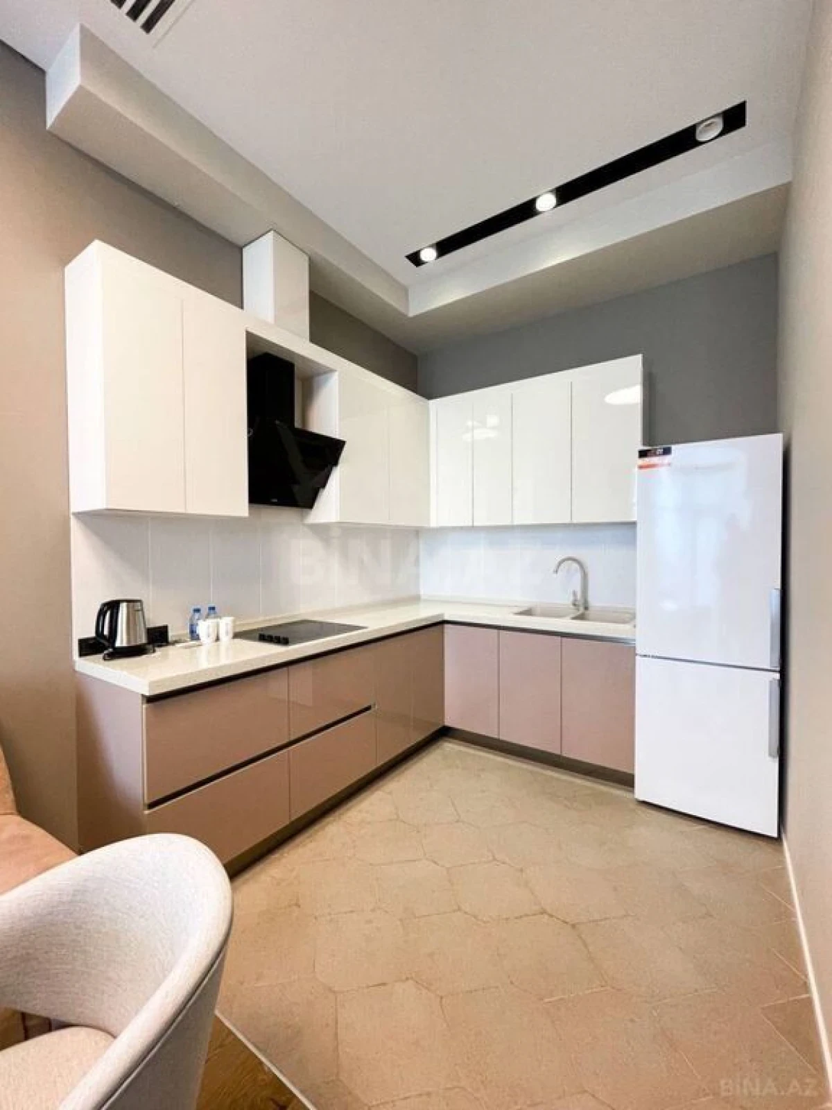 Kirayə verilir 2 otaqlı mənzil 55 m²