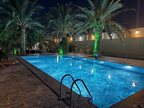 Kirayə verilir 8 otaqlı həyət evi 700 m² — Bakı, Buzovna 8 otaq 700.00 m²