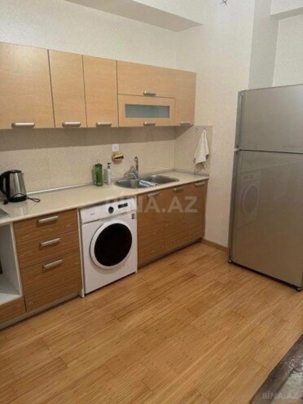 Kirayə verilir 2 otaqlı mənzil 70 m²
