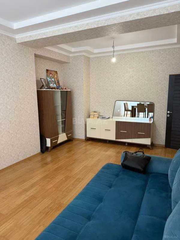 Kirayə verilir 2 otaqlı mənzil 70 m²