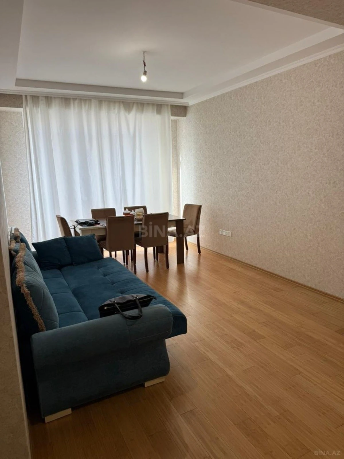Kirayə verilir 2 otaqlı mənzil 70 m²