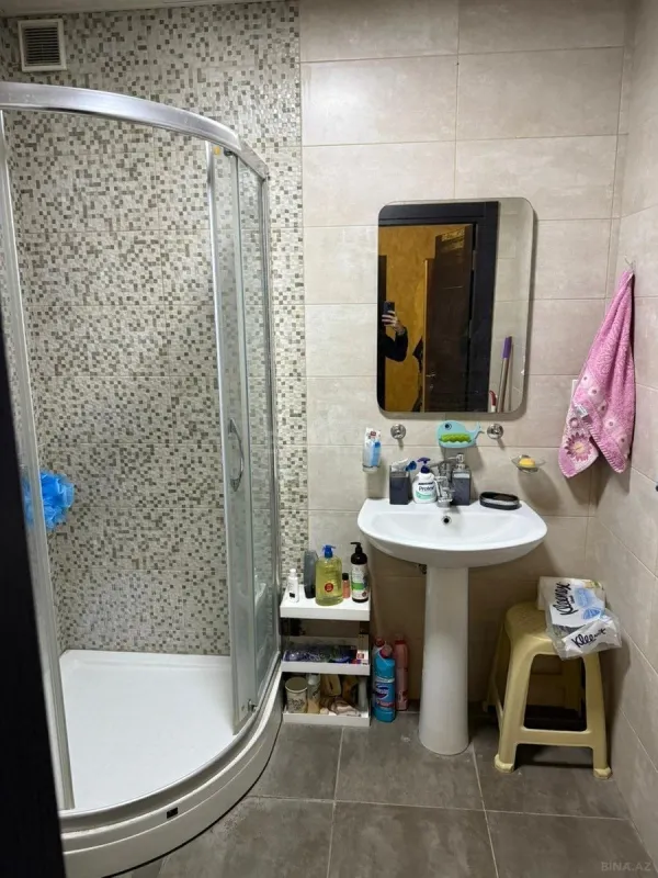 Kirayə verilir 2 otaqlı mənzil 70 m²