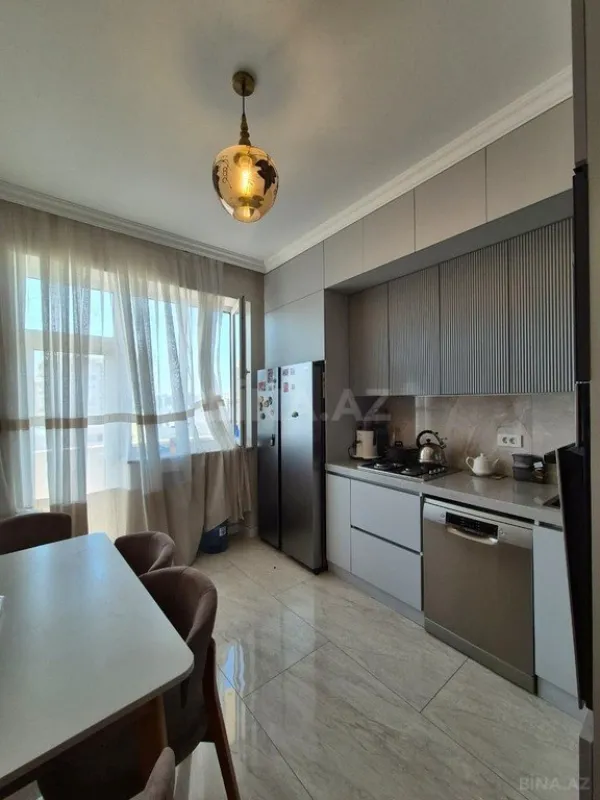 Satılır 3 otaqlı mənzil 110 m²