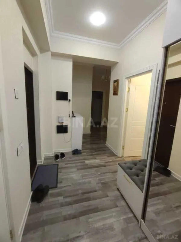 Satılır 3 otaqlı mənzil 125 m²