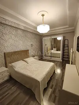 Satılır 3 otaqlı mənzil 125 m²