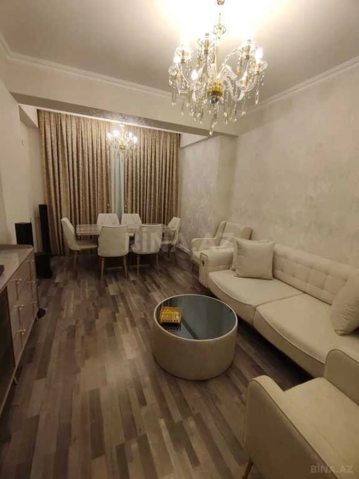 Satılır 3 otaqlı mənzil 125 m²