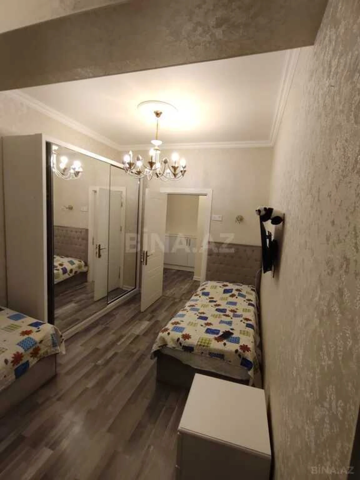 Satılır 3 otaqlı mənzil 125 m²