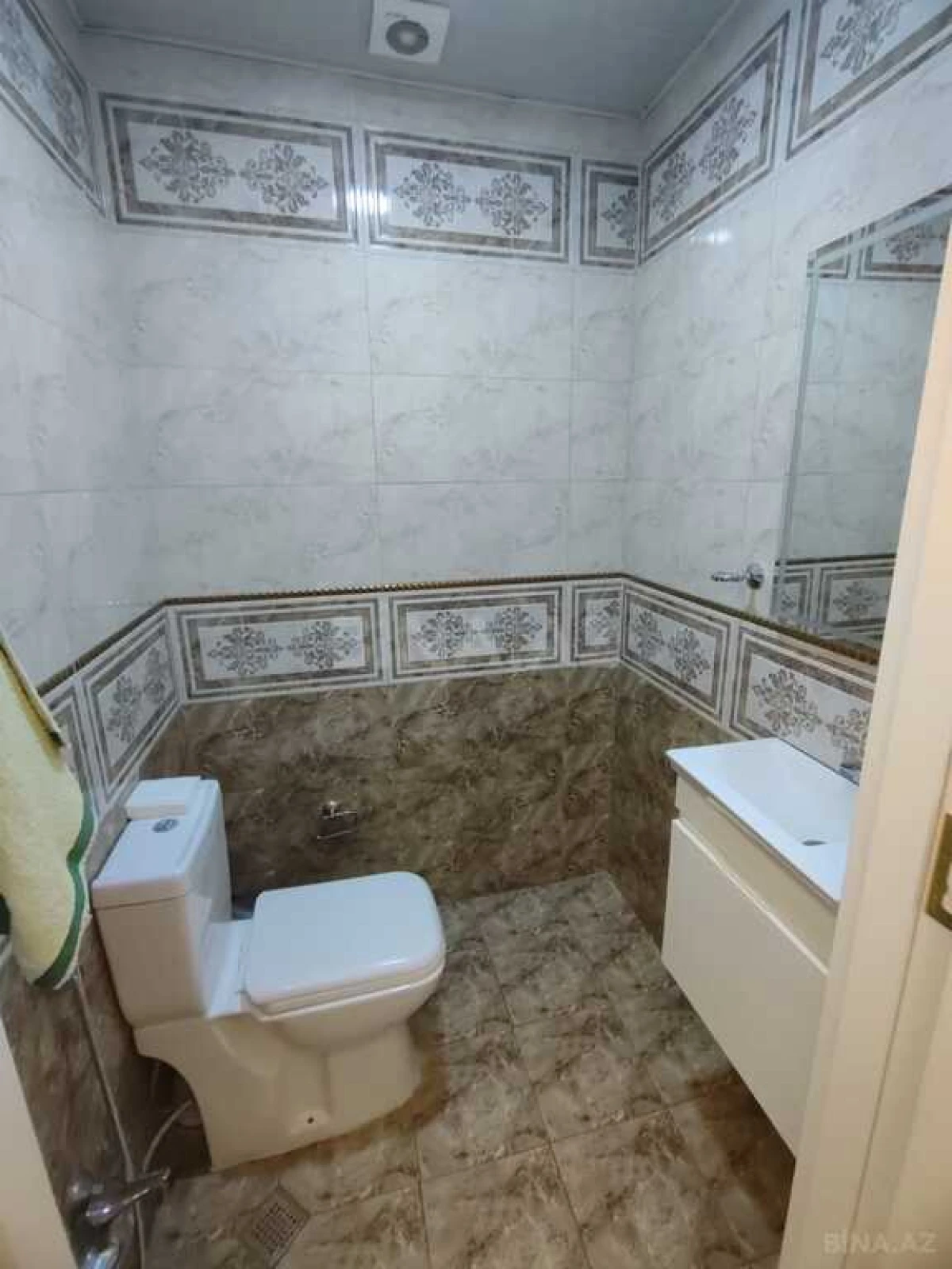 Satılır 3 otaqlı mənzil 125 m²