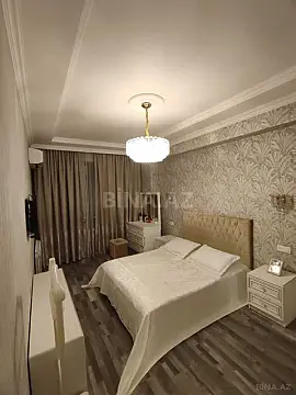 Satılır 3 otaqlı mənzil 125 m²