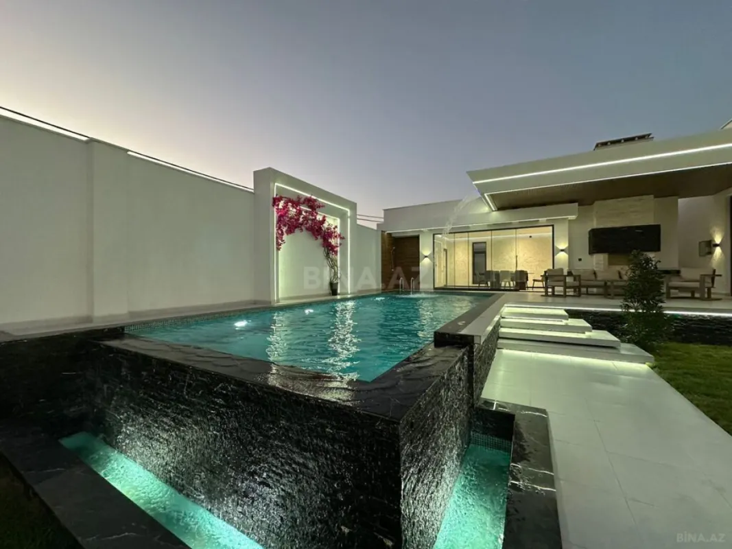 Satılır 5 otaqlı həyət evi 240 m²