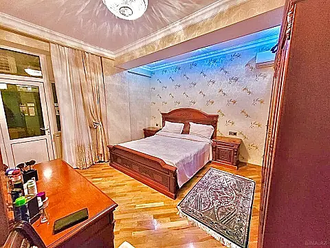 Satılır 3 otaqlı mənzil 107 m²