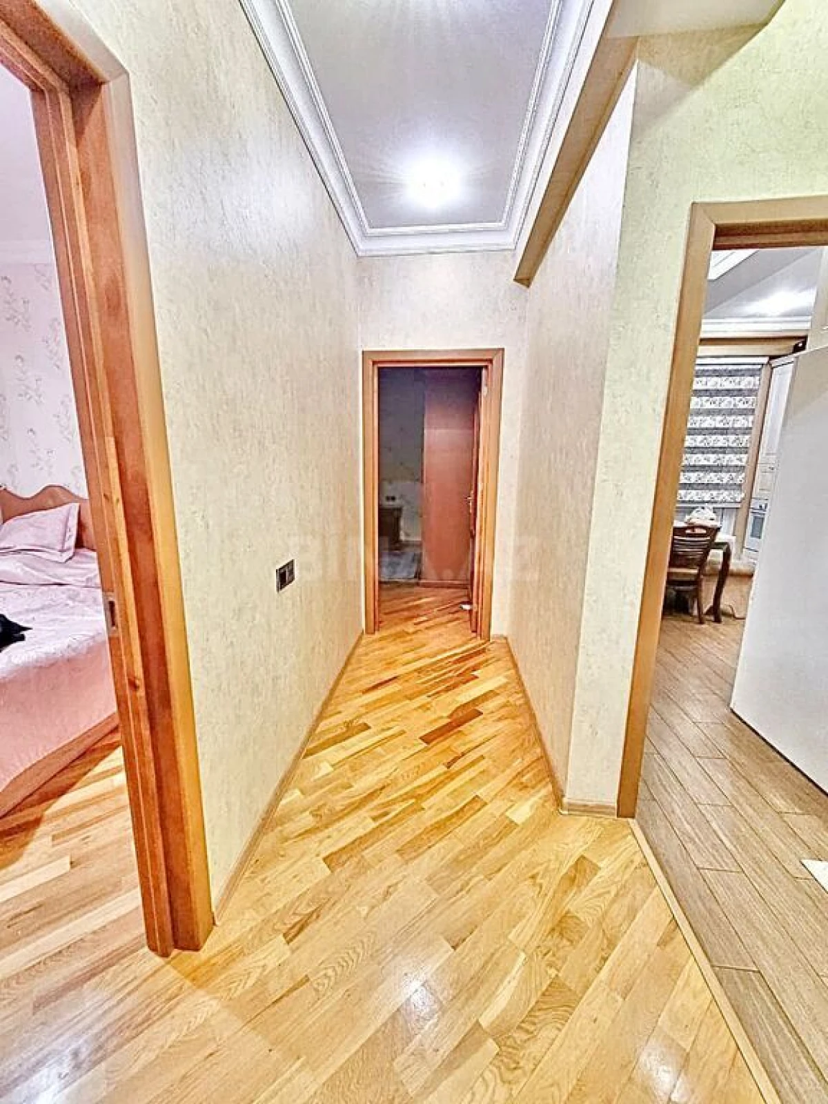 Satılır 3 otaqlı mənzil 107 m²