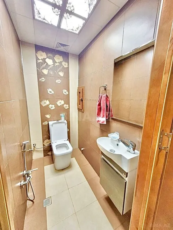 Satılır 3 otaqlı mənzil 107 m²
