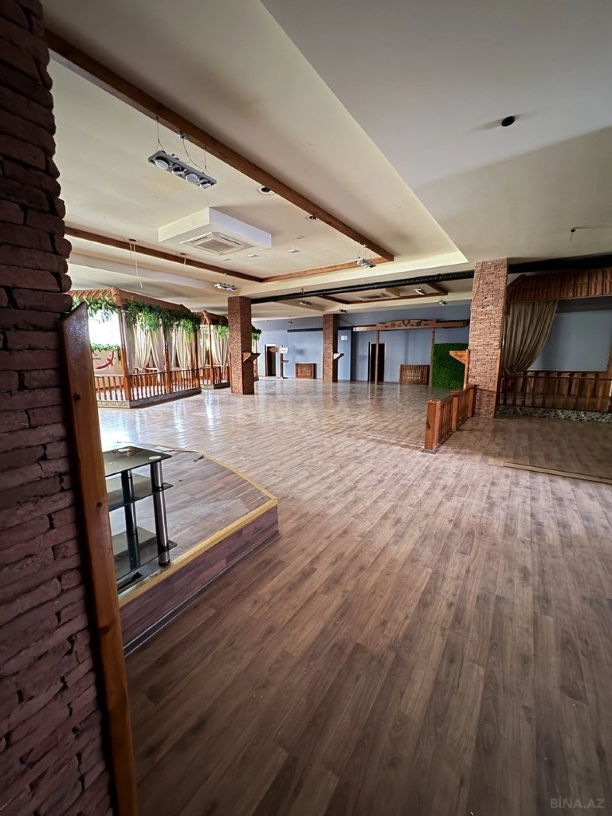 Kirayə verilir obyekt 700 m²