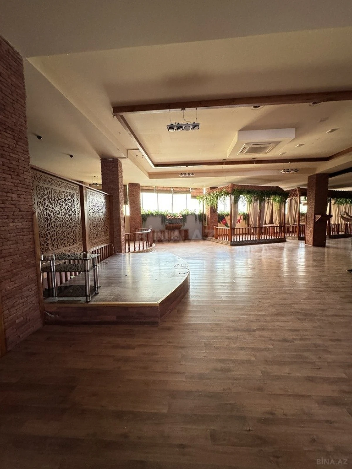 Kirayə verilir obyekt 700 m²