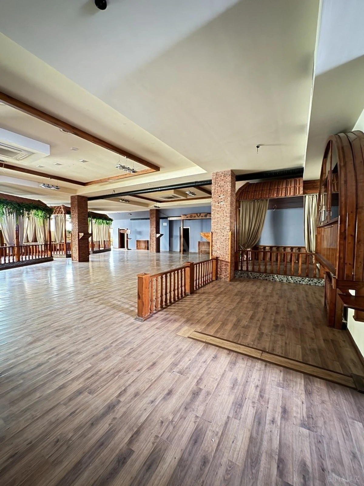 Kirayə verilir obyekt 700 m²