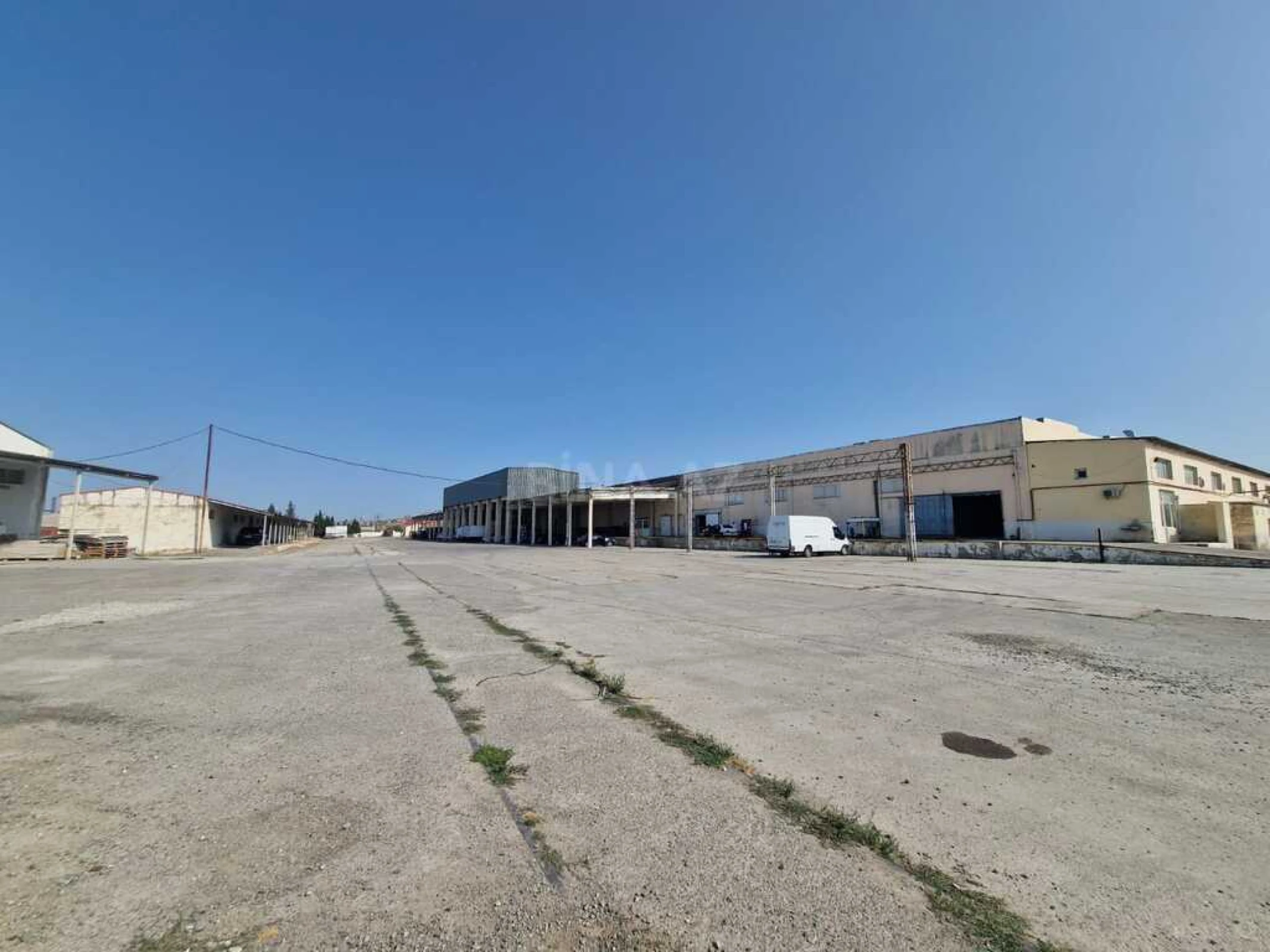 Kirayə verilir obyekt 350 m²