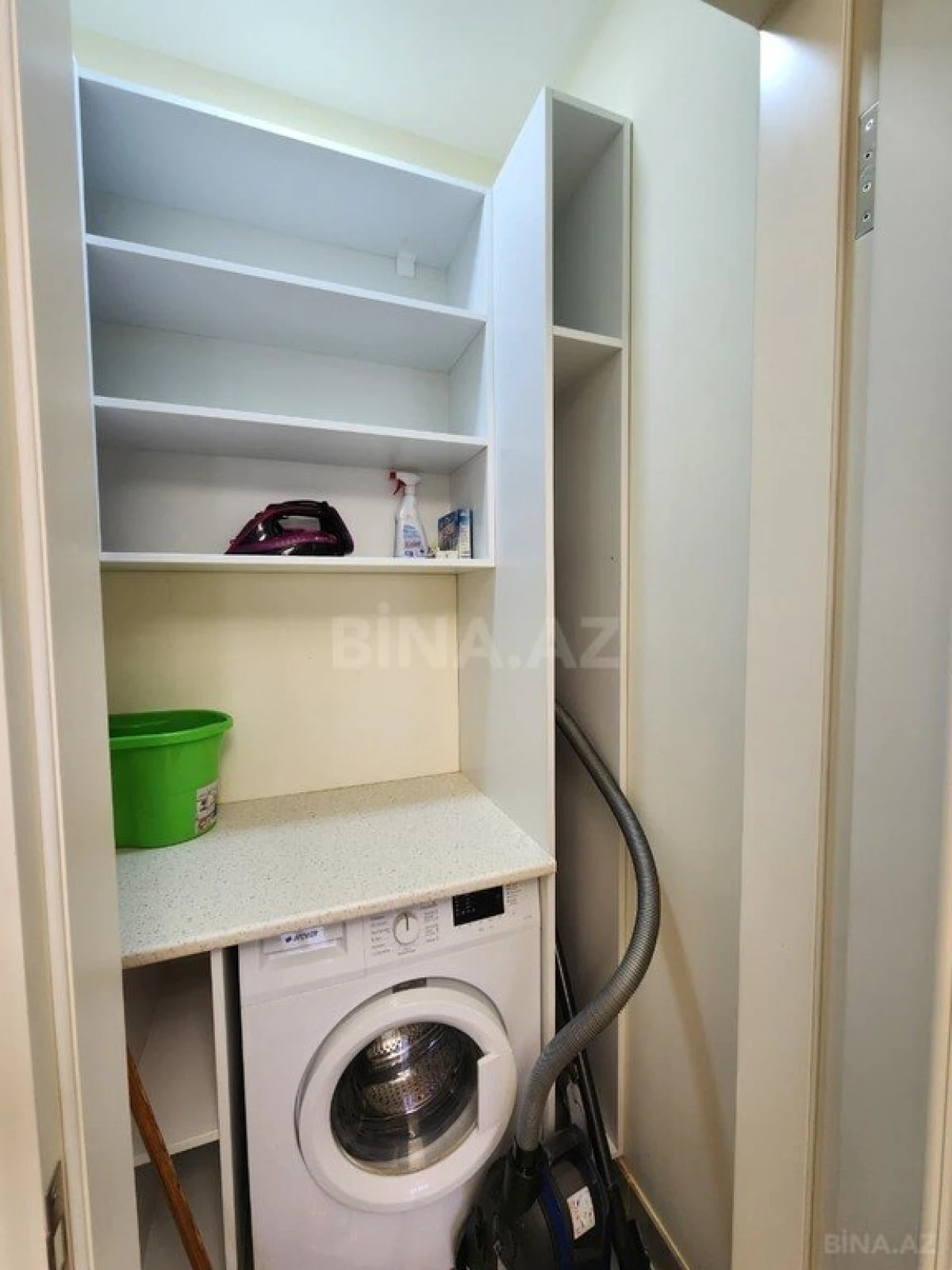 Kirayə verilir 3 otaqlı mənzil 157 m²
