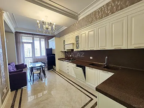 Kirayə verilir 3 otaqlı mənzil 157 m²