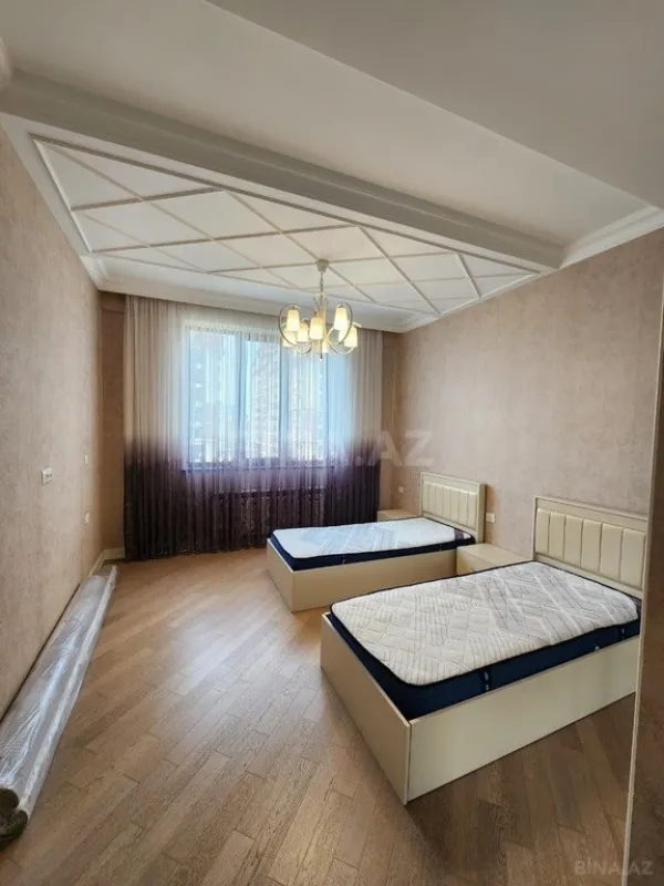 Kirayə verilir 3 otaqlı mənzil 157 m²