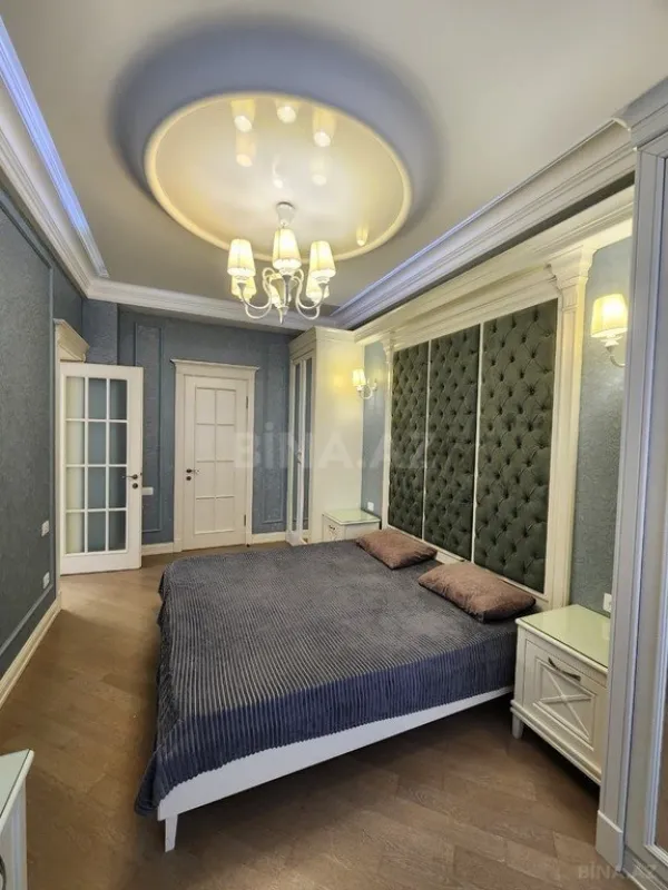 Kirayə verilir 3 otaqlı mənzil 157 m²