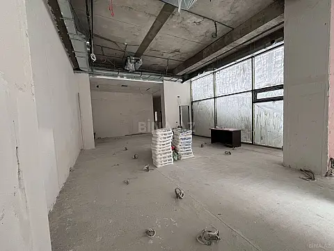 Satılır obyekt 184 m²