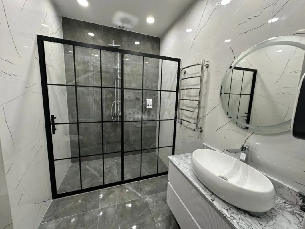 Kirayə verilir 2 otaqlı mənzil 90 m²