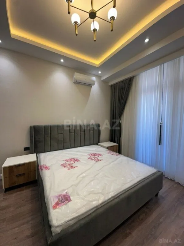 Kirayə verilir 2 otaqlı mənzil 90 m²