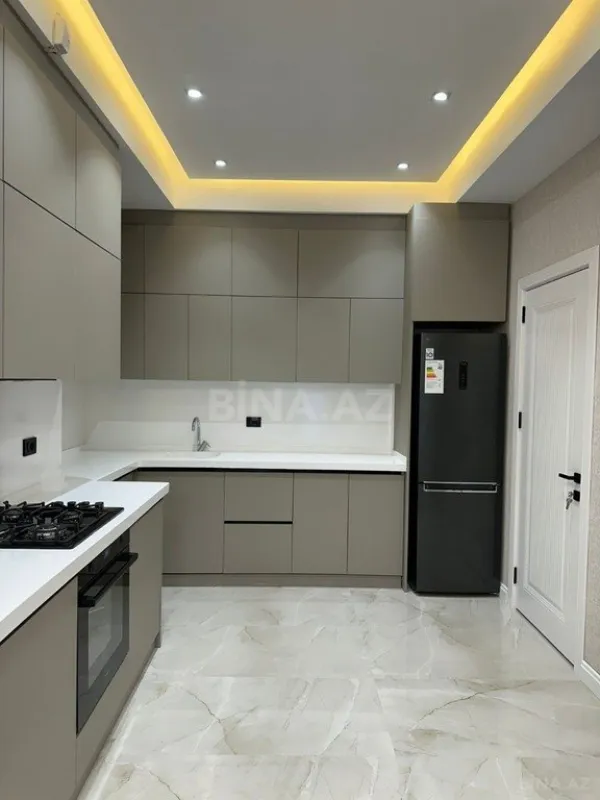 Kirayə verilir 2 otaqlı mənzil 90 m²