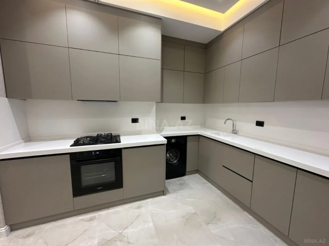 Kirayə verilir 2 otaqlı mənzil 90 m²