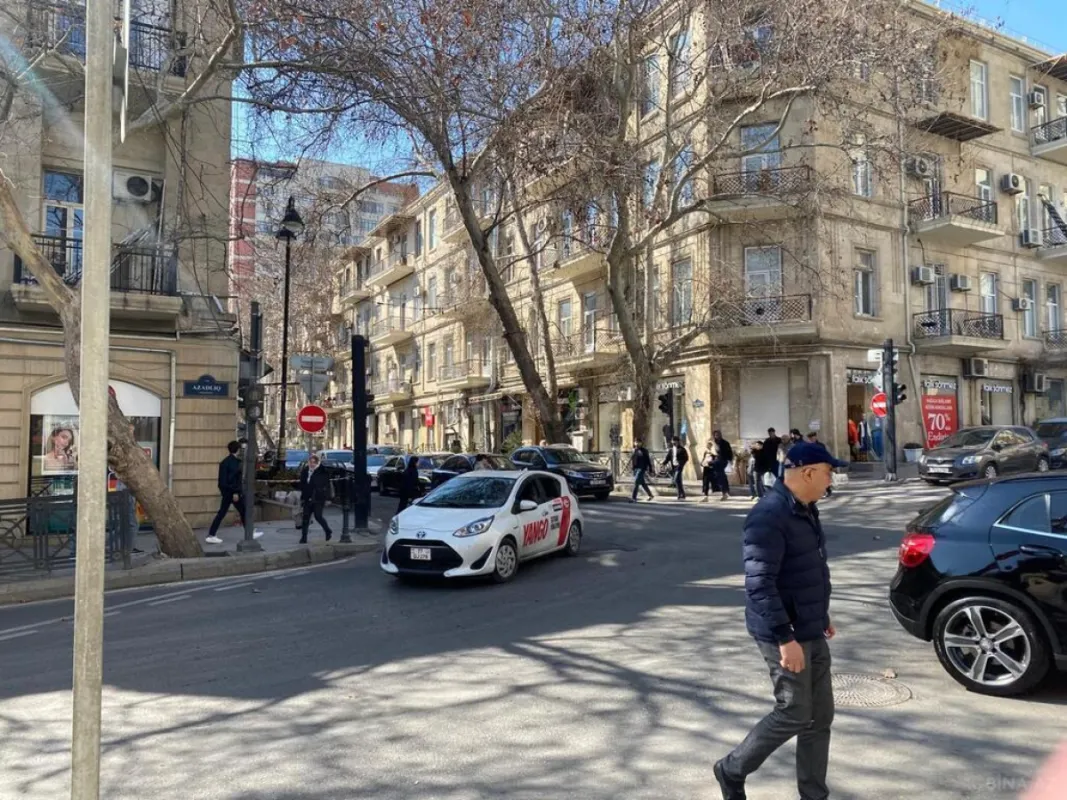 Satılır obyekt 92 m²