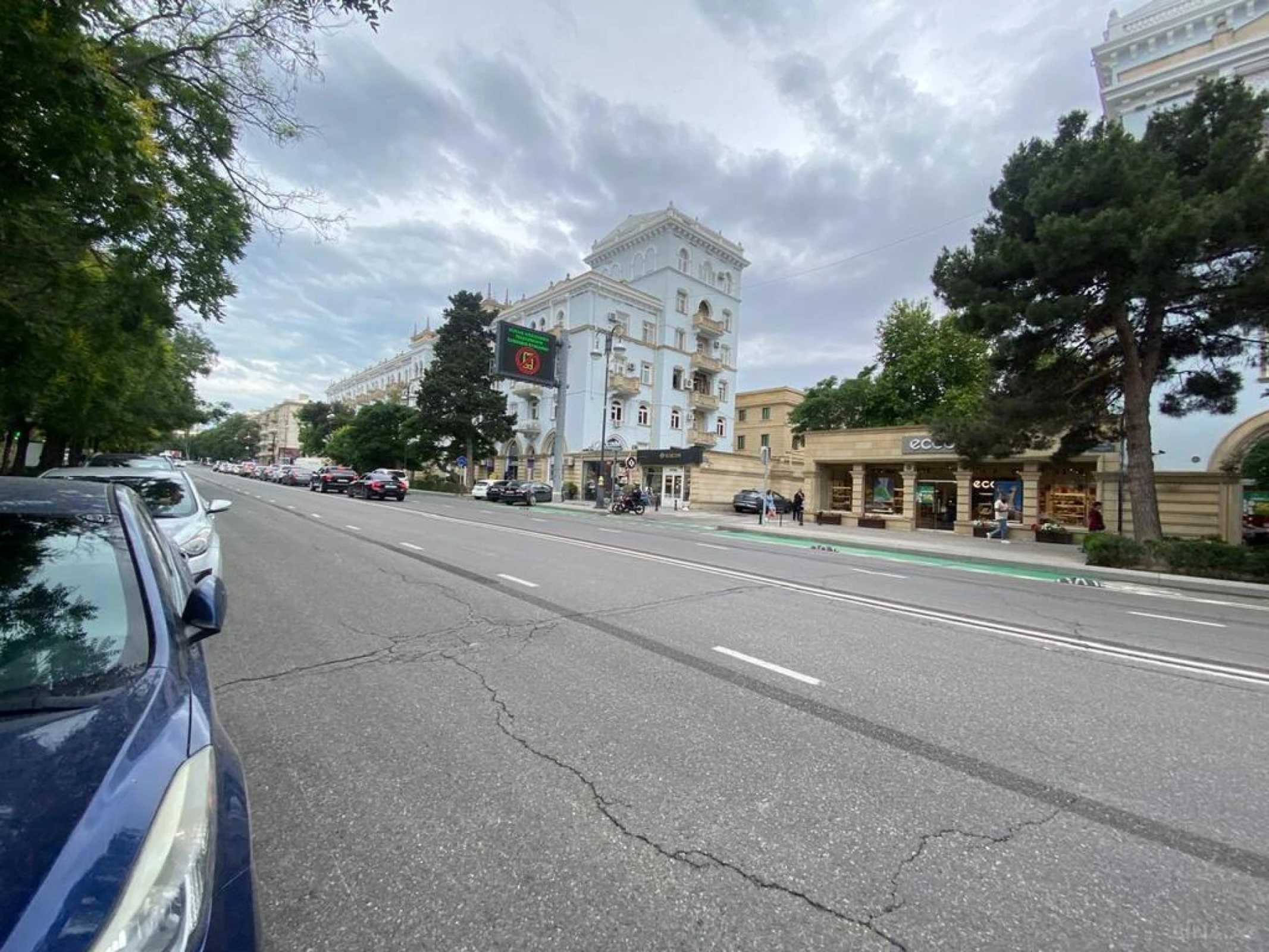 Satılır obyekt 60 m²