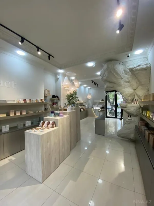 Satılır obyekt 60 m²