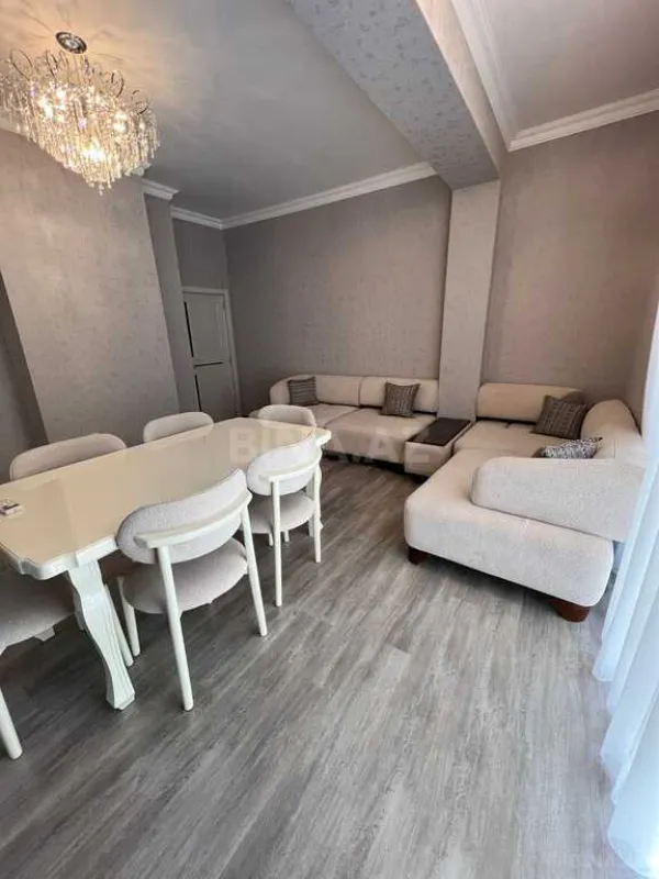 Kirayə verilir 3 otaqlı mənzil 85 m²