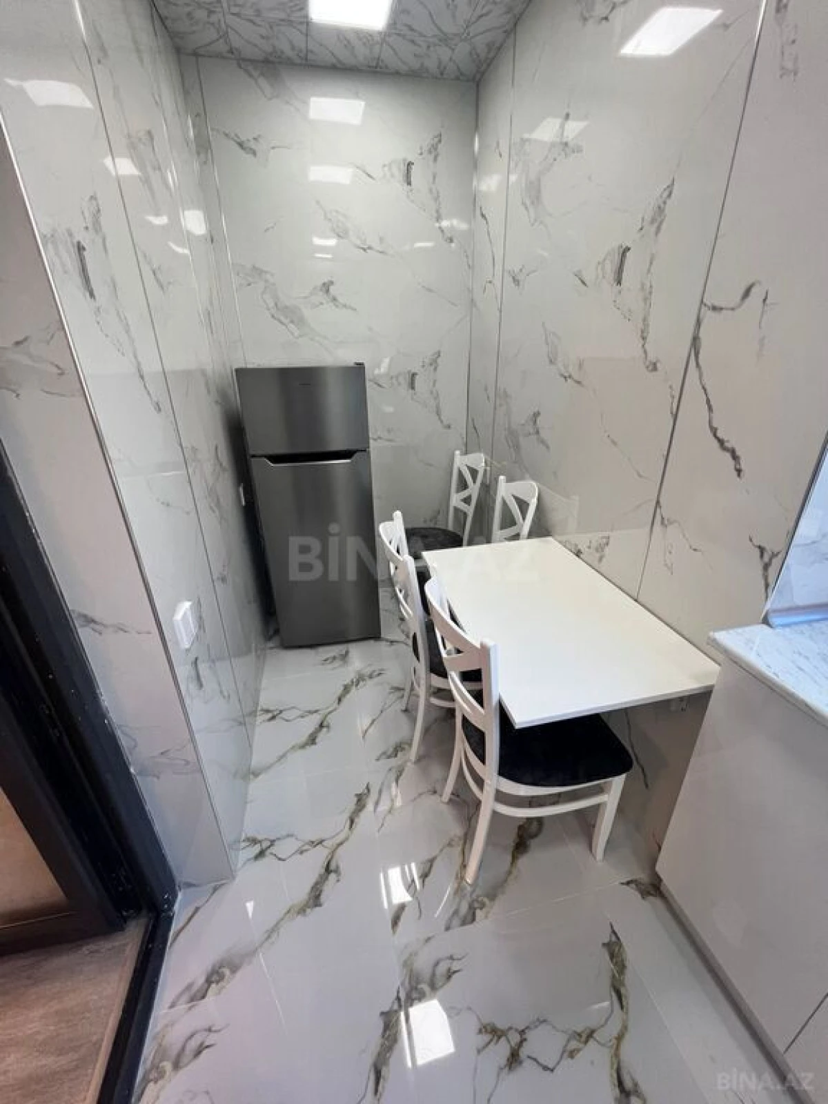 Kirayə verilir 3 otaqlı mənzil 85 m²