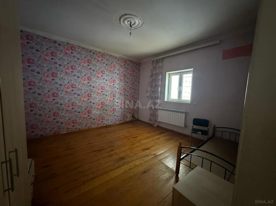 Satılır 14 otaqlı həyət evi 479 m²