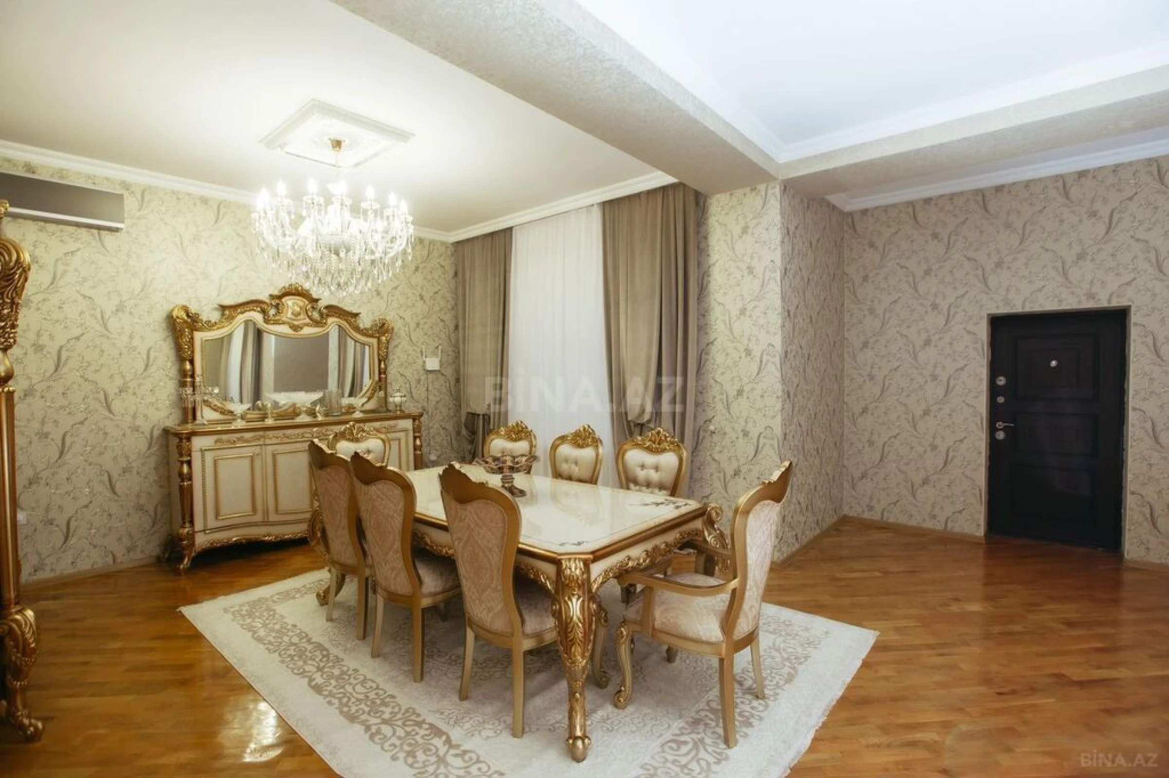 Satılır 7 otaqlı həyət evi 500 m²