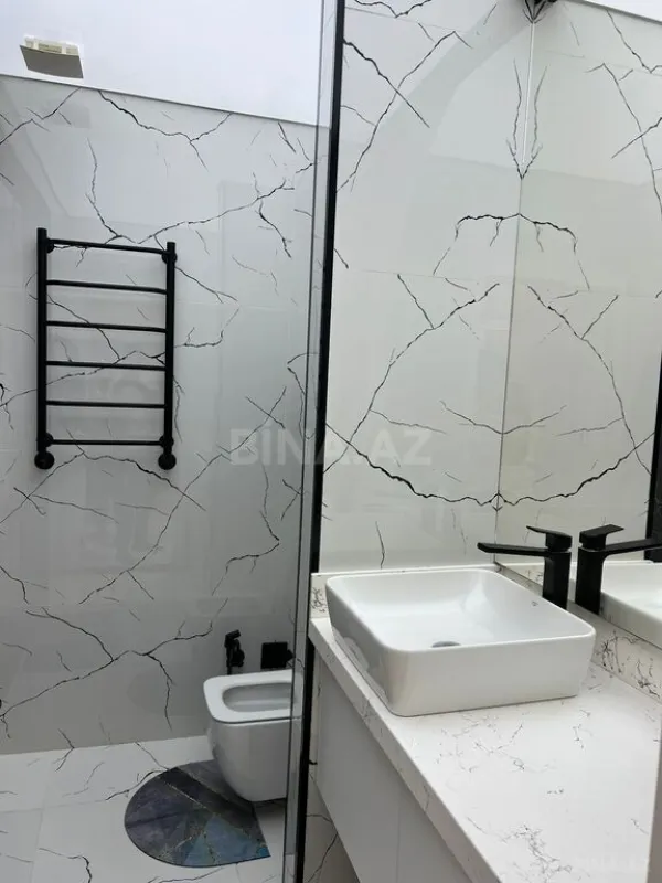 Kirayə verilir 2 otaqlı mənzil 70 m²