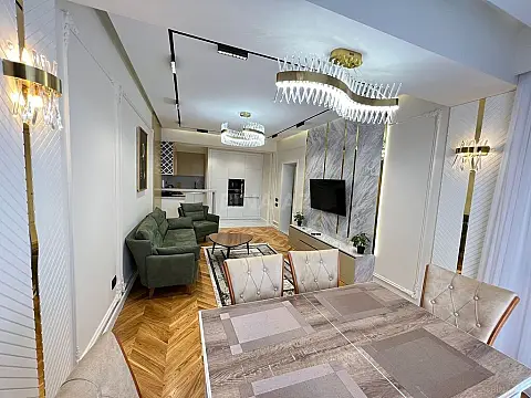 Kirayə verilir 2 otaqlı mənzil 70 m²