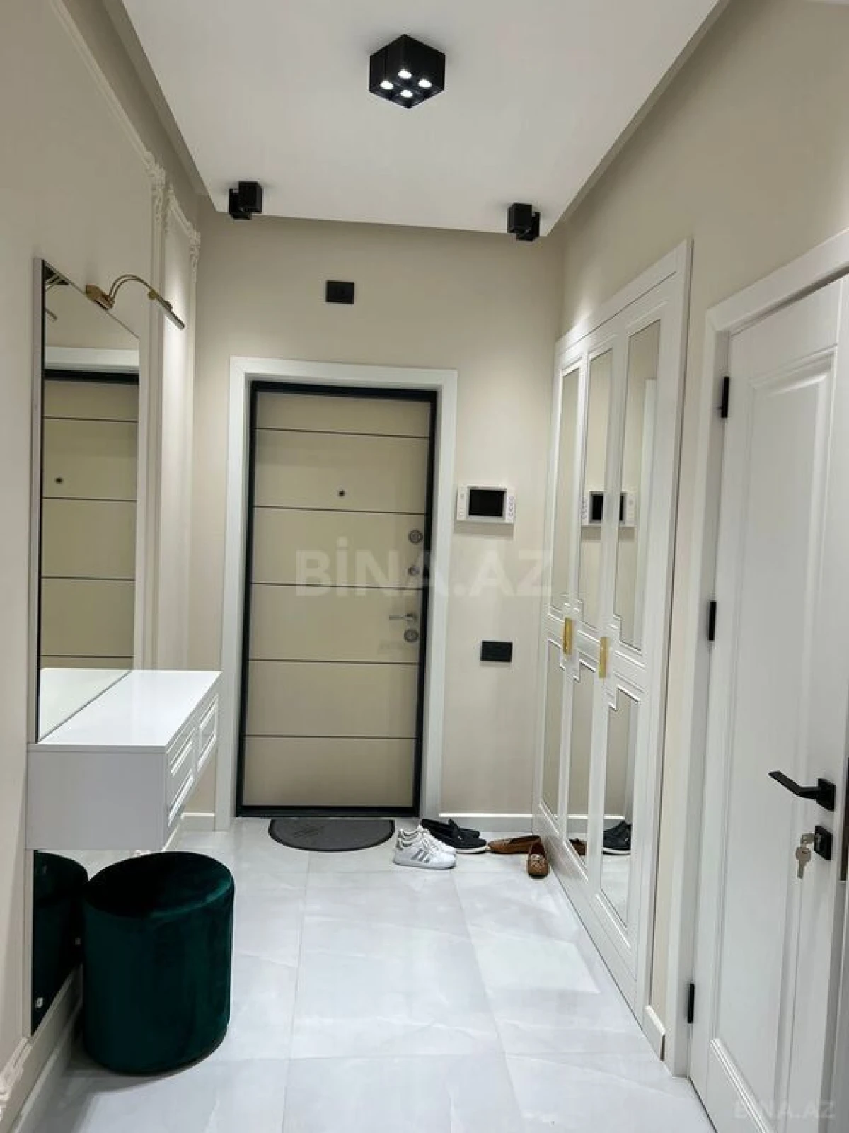 Kirayə verilir 2 otaqlı mənzil 70 m²