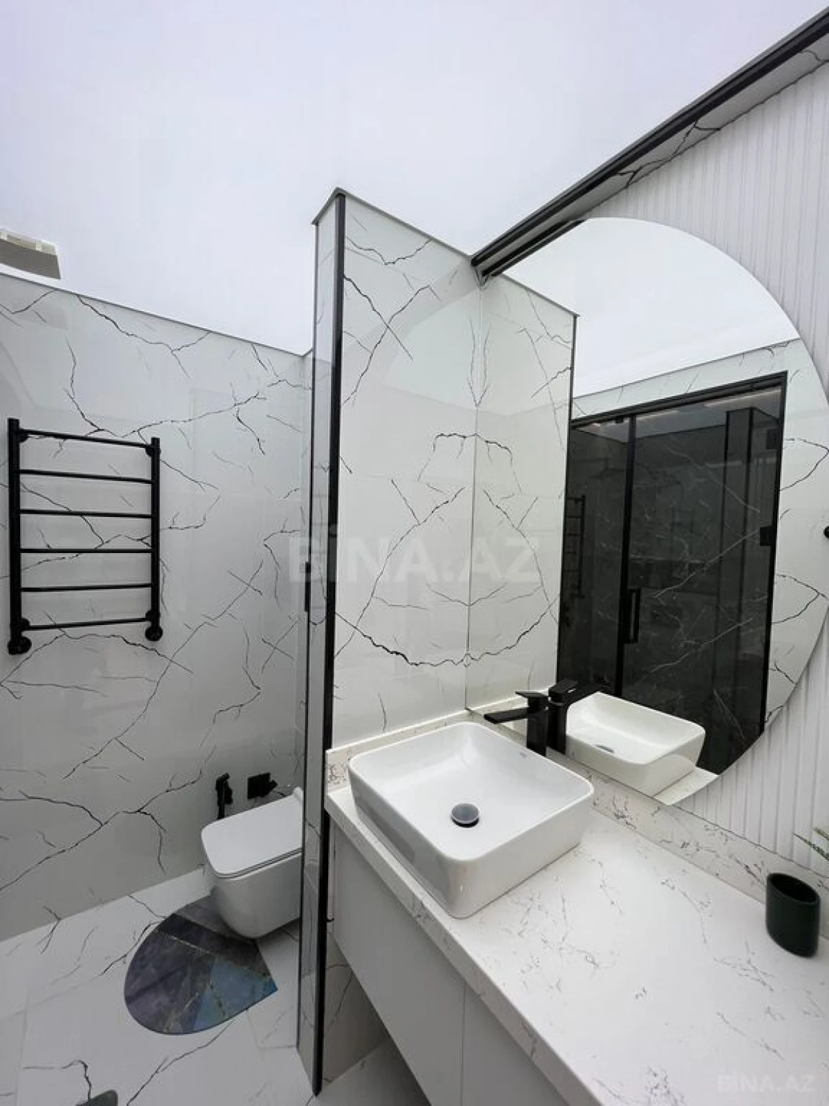 Kirayə verilir 2 otaqlı mənzil 70 m²