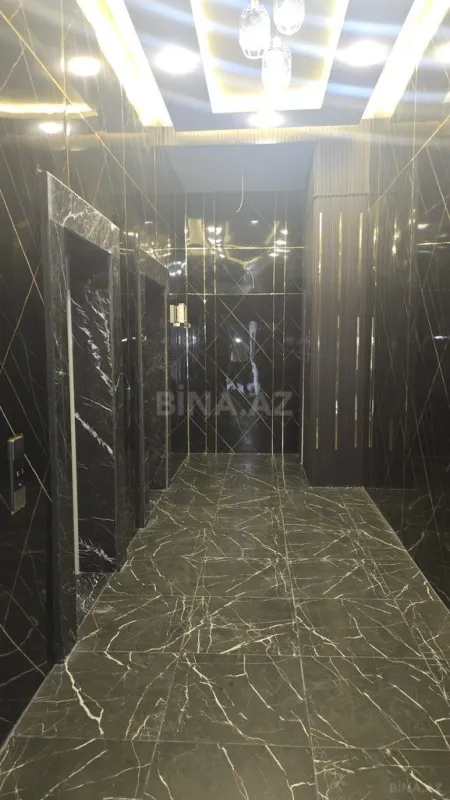 Satılır 4 otaqlı mənzil 192.5 m²