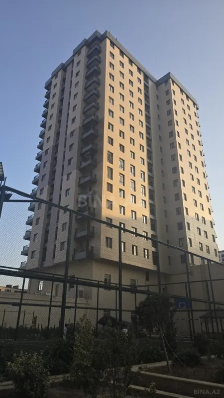 Satılır 4 otaqlı mənzil 192.5 m²