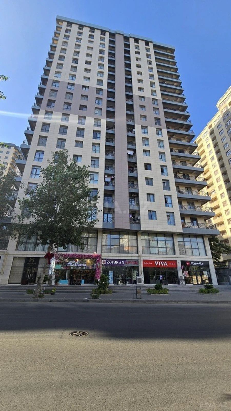 Satılır 4 otaqlı mənzil 192.5 m²